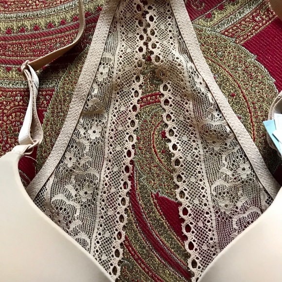 SOLD! Gap T-Shirt BRA~Front Cls LACE Back~34A ~NEW - Picture 2 of 7